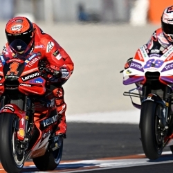 BUS MOTO GP VALENCIA - RICARDO TORMO