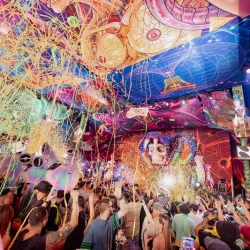 ELROW TOWN