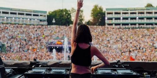 AMELIE LENS