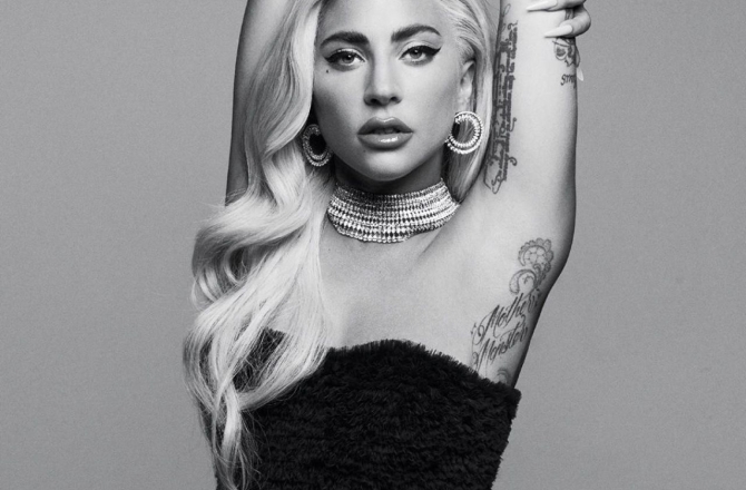 LADY GAGA